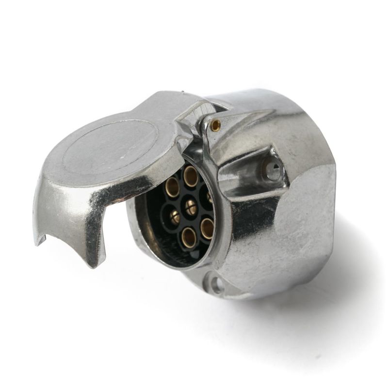 Alloy 7-pin plug with spade connectors
